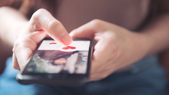 Successful Online Dating: A Guide to Finding Love in the Digital Age